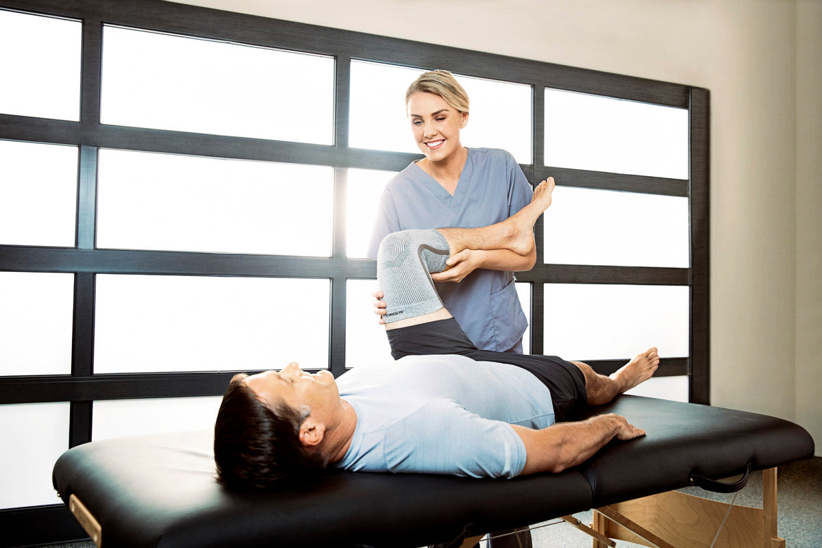 Knee Sprains vs. Tears: Comparing Symptoms, Treatments & Prevention